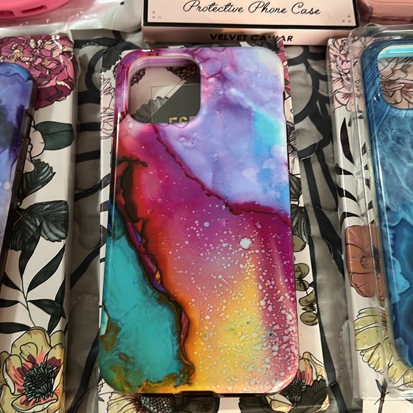 iPhone 13 Pro Max cases - Picture 6 of 8